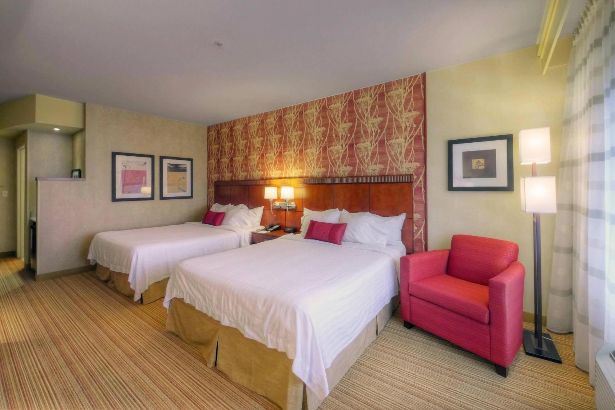 Courtyard Medford Airport Hotel Luaran gambar