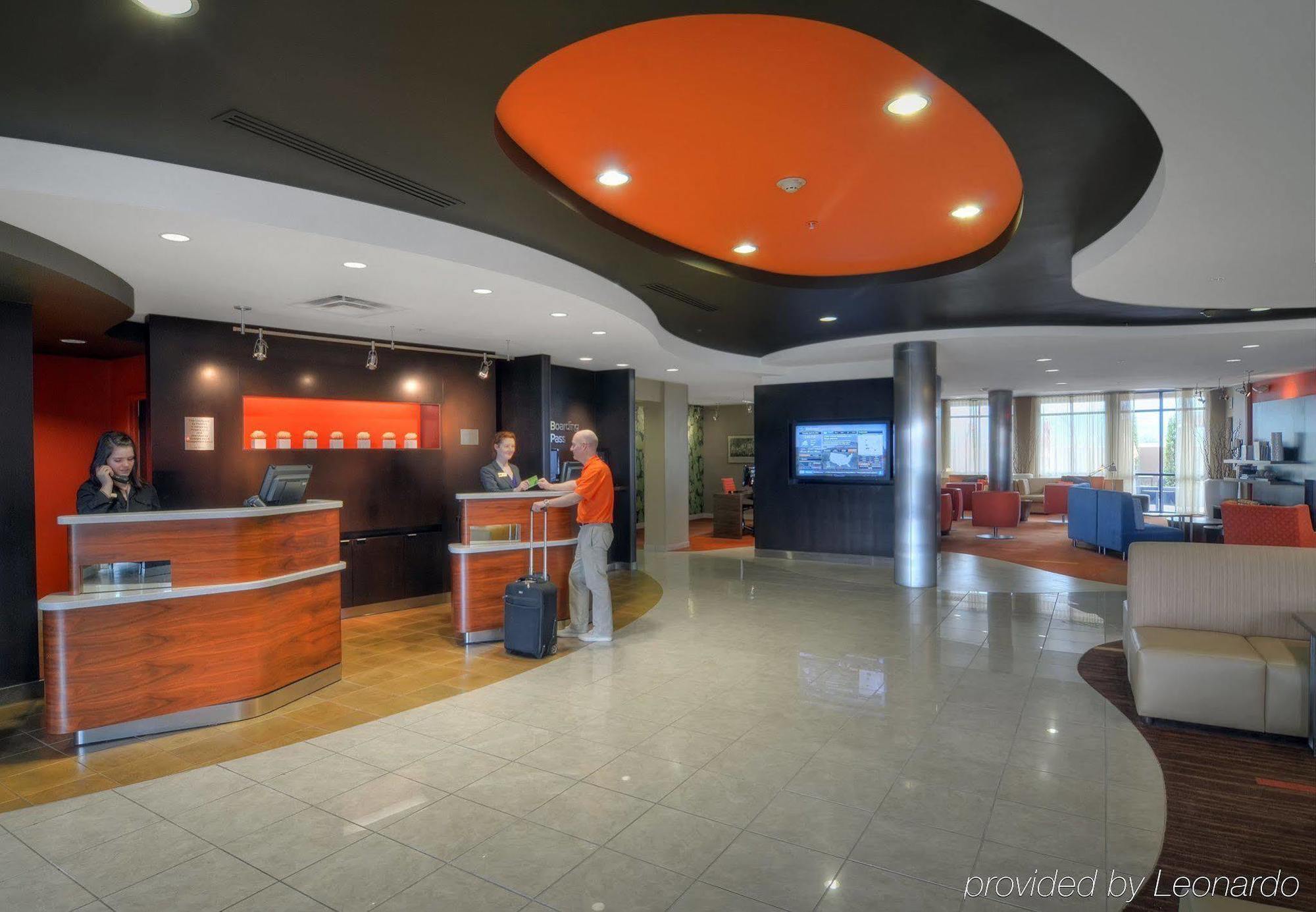 Courtyard Medford Airport Hotel Luaran gambar